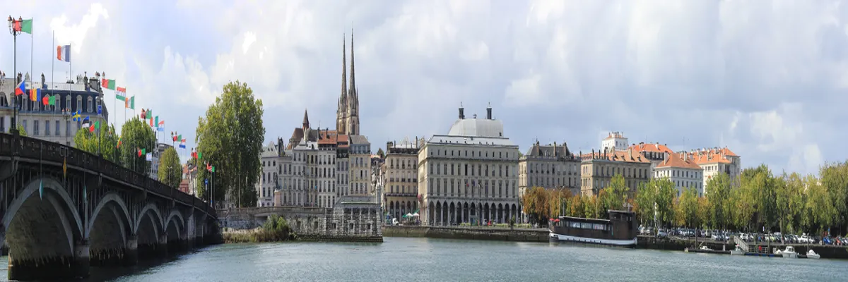 Image Fabricant piscine inox Bayonne