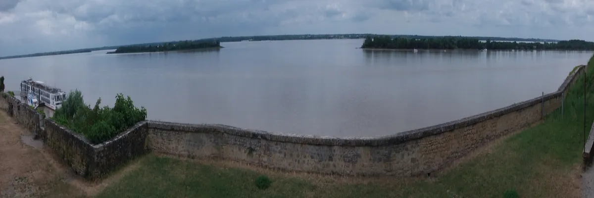 Image Fabricant piscine inox Blaye