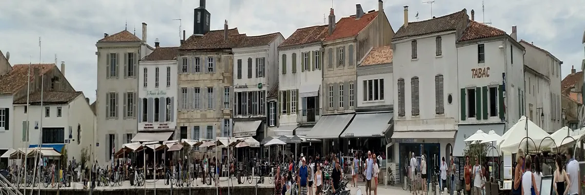 Image Fabricant piscine inox La Flotte