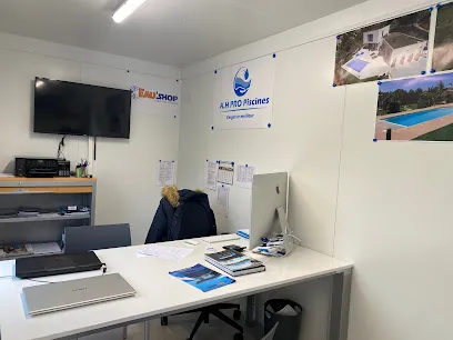 Image de AH Pro Piscines :Installation Coques polyester