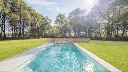 Image de Piscine Design 44 - Mondial Piscine