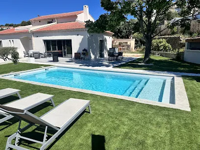 Image de Piscine et Spa Les Eaux bleues Sarl - Neptune Piscines - Spa Vendom