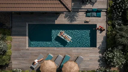 Image de Piscines de France (17) - Construction de piscine (L'Univers de l'Eau)