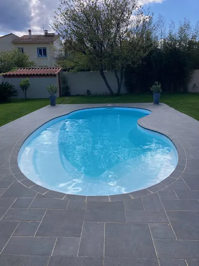 Image de Sf Polyester - Réparation Piscine Polyester Perpignan (et tout le 66) - Réparation Coque