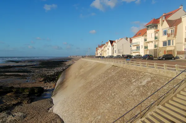 Votre Pisciniste Fabricant piscine inox Ambleteuse