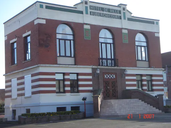 Votre Pisciniste Fabricant piscine inox Auberchicourt