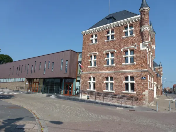 Votre Pisciniste Fabricant piscine inox Auby