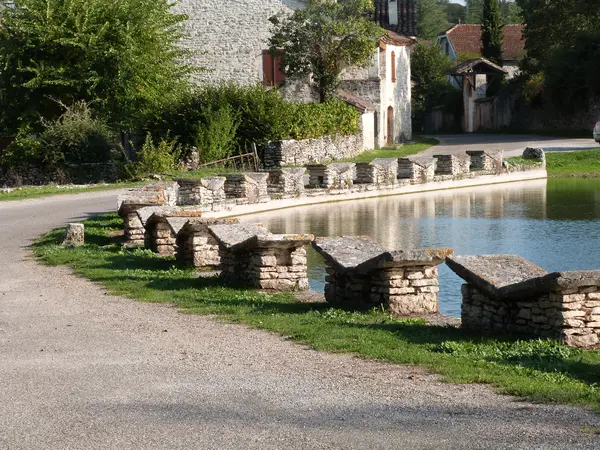 Votre Pisciniste Fabricant piscine inox Aujols
