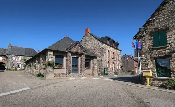 Votre Pisciniste Fabricant piscine inox Baulon