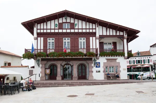 Votre Pisciniste Fabricant piscine inox Bidart