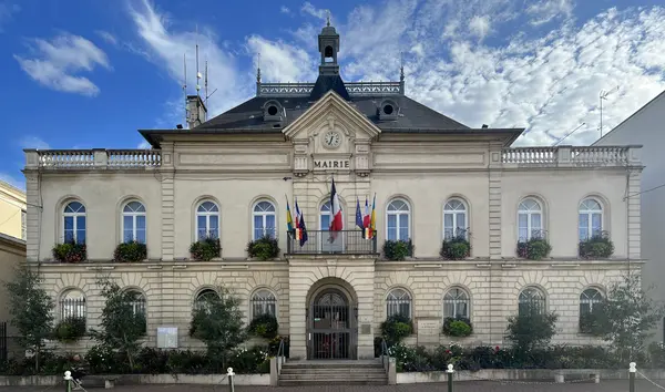 Votre Pisciniste Fabricant piscine inox Bourg-la-Reine