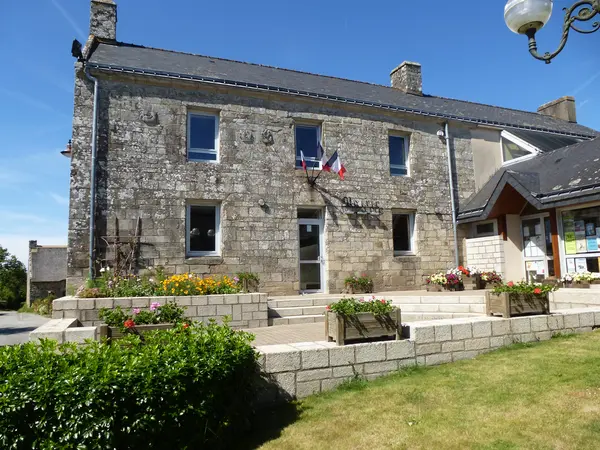 Votre Pisciniste Fabricant piscine inox Brandivy