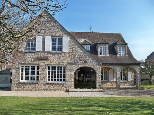 Votre Pisciniste Fabricant piscine inox Chailly-en-Bière
