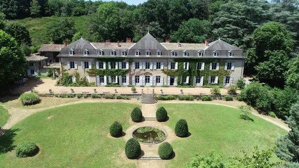 Votre Pisciniste Fabricant piscine inox Charbonnières-les-Bains