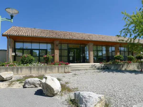 Votre Pisciniste Fabricant piscine inox Charpey