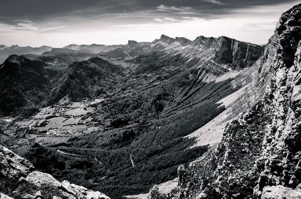 Votre Pisciniste Fabricant piscine inox Château-Bernard