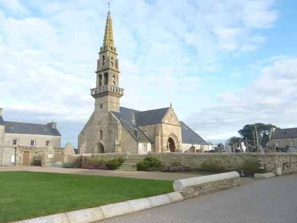 Votre Pisciniste Fabricant piscine inox Coat-Méal