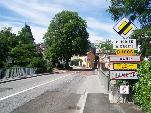 Votre Pisciniste Fabricant piscine inox Cognin