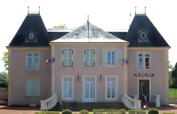 Votre Pisciniste Fabricant piscine inox Commelle-Vernay