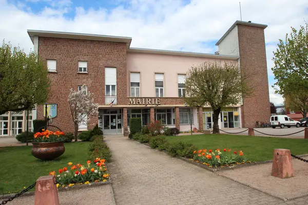 Votre Pisciniste Fabricant piscine inox Corcieux