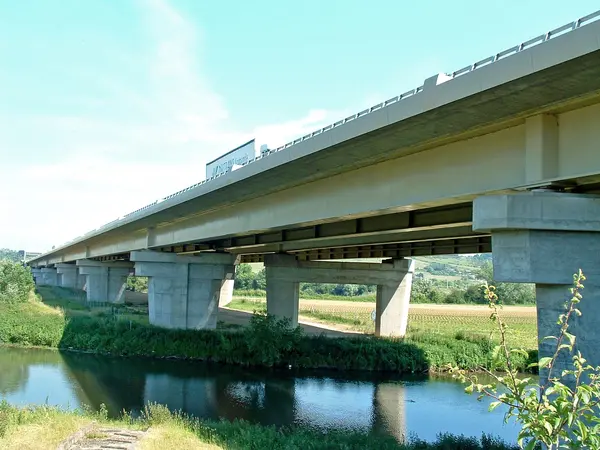 Votre Pisciniste Fabricant piscine inox Criquebeuf-sur-Seine