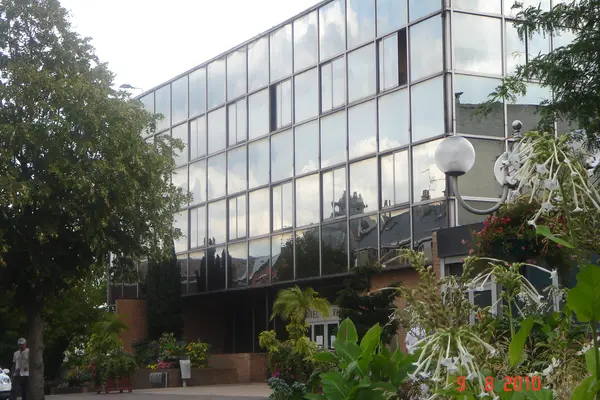 Votre Pisciniste Fabricant piscine inox Denain