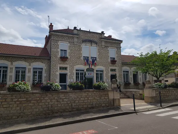 Votre Pisciniste Fabricant piscine inox Dracy-le-Fort