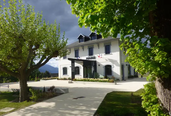 Votre Pisciniste Fabricant piscine inox Drumettaz-Clarafond