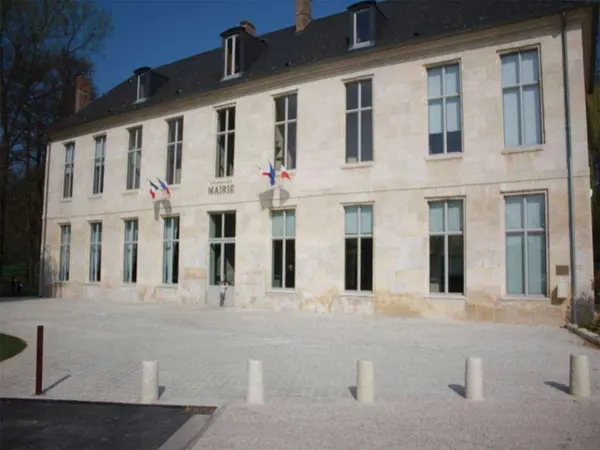 Votre Pisciniste Fabricant piscine inox Esches