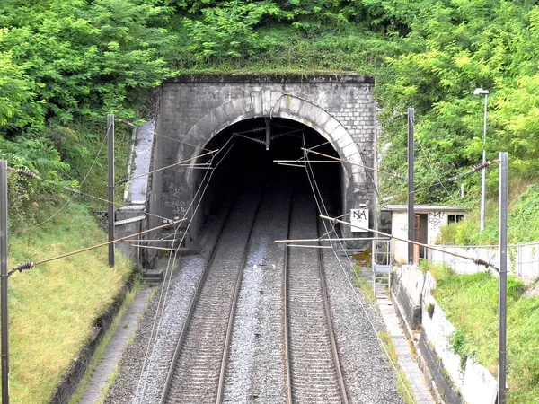 Votre Pisciniste Fabricant piscine inox Foug