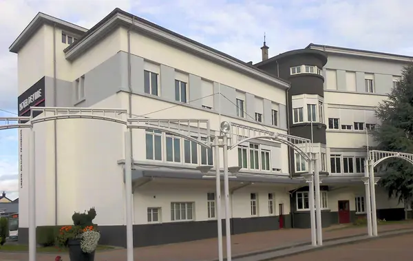 Votre Pisciniste Fabricant piscine inox Golbey