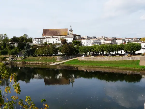 Votre Pisciniste Fabricant piscine inox Guîtres