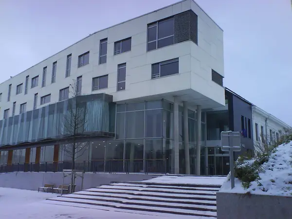 Votre Pisciniste Fabricant piscine inox Haubourdin