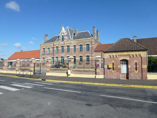 Votre Pisciniste Fabricant piscine inox Helfaut