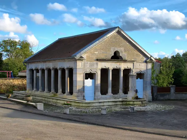 Votre Pisciniste Fabricant piscine inox Igny