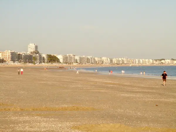 Votre Pisciniste Fabricant piscine inox La Baule-Escoublac
