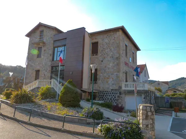 Votre Pisciniste Fabricant piscine inox Lalevade-d'Ardèche