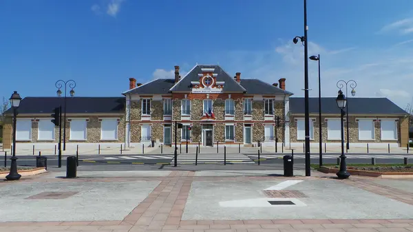 Votre Pisciniste Fabricant piscine inox Le Coudray-Montceaux