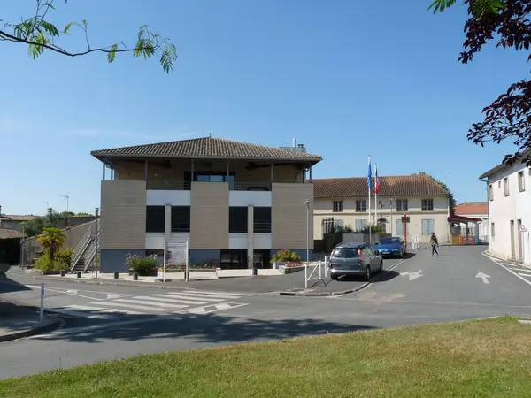 Votre Pisciniste Fabricant piscine inox Les Billaux