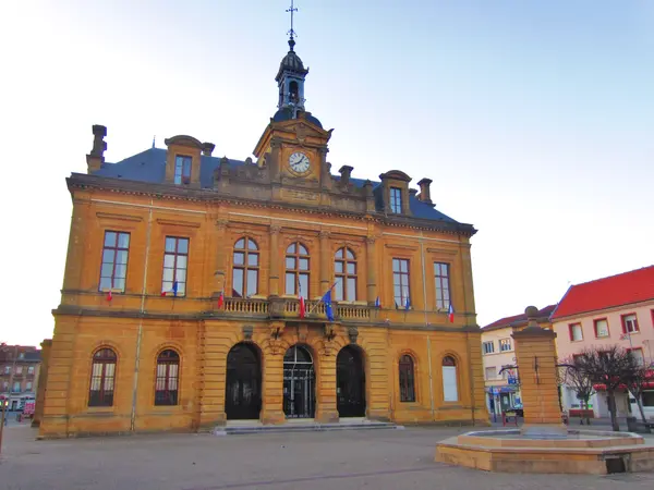 Votre Pisciniste Fabricant piscine inox Longuyon