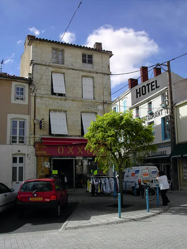 Votre Pisciniste Fabricant piscine inox Luçon