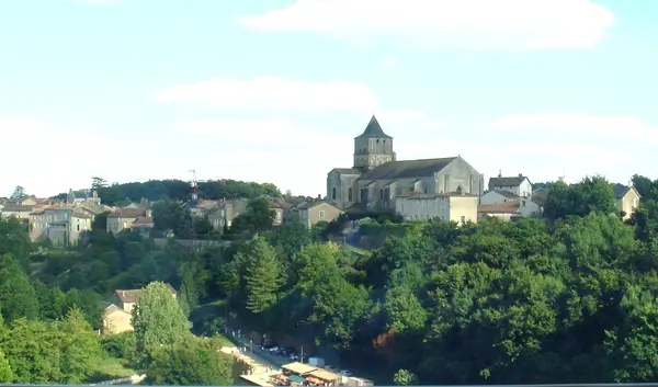 Votre Pisciniste Fabricant piscine inox Lusignan