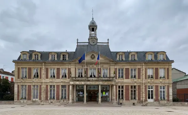 Votre Pisciniste Fabricant piscine inox Maisons-Alfort