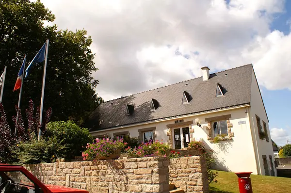 Votre Pisciniste Fabricant piscine inox Marzan