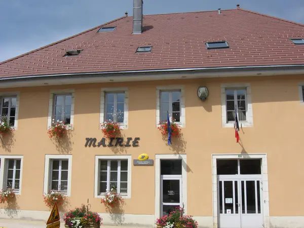 Votre Pisciniste Fabricant piscine inox Métabief