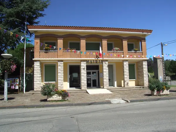 Votre Pisciniste Fabricant piscine inox Molières-sur-Cèze