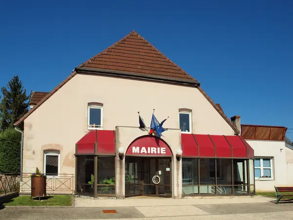 Votre Pisciniste Fabricant piscine inox Monnières