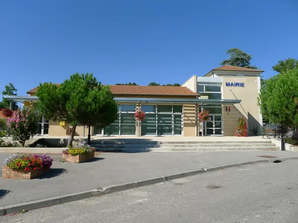 Votre Pisciniste Fabricant piscine inox Montvendre