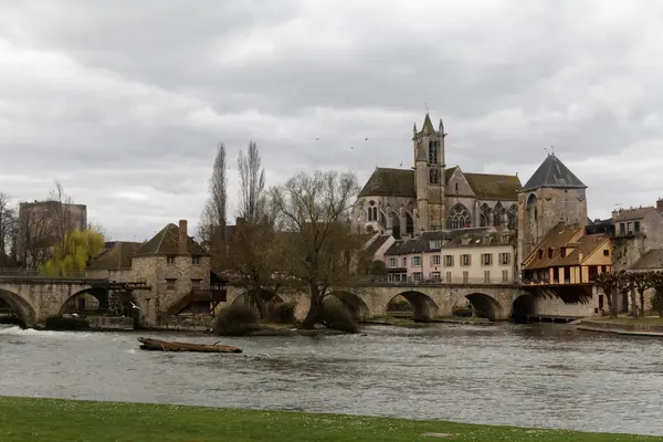 Votre Pisciniste Fabricant piscine inox Moret-Loing-et-Orvanne