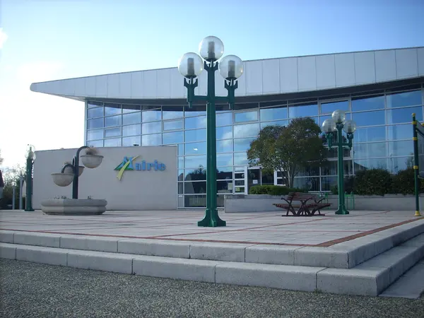 Votre Pisciniste Fabricant piscine inox Mulsanne